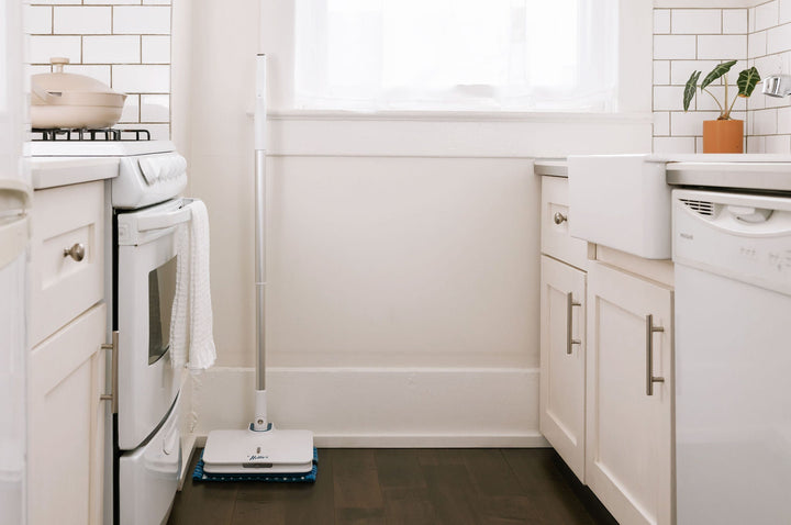  A clean kitchen.