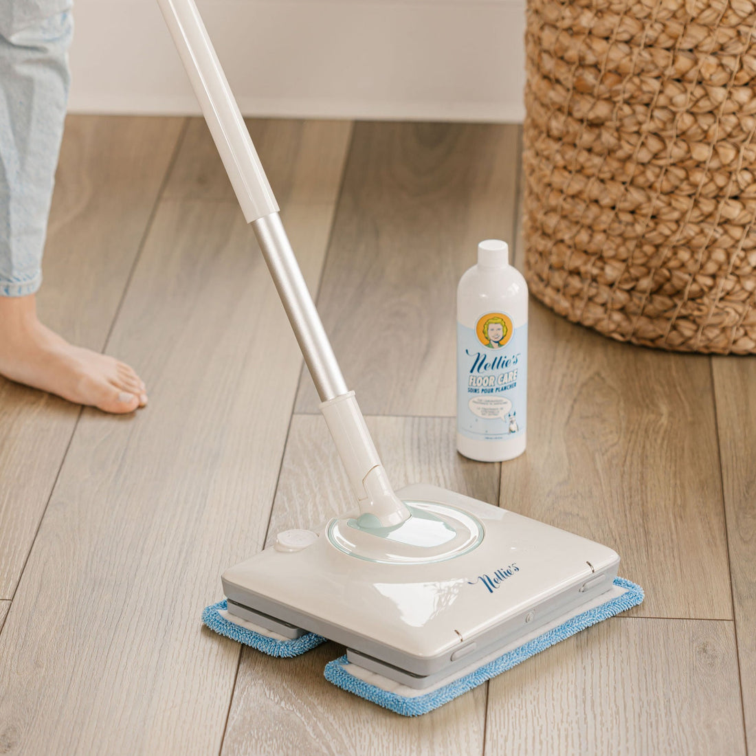 Mopping hardwood floors with Nellie's electrial cordless WOW Mop