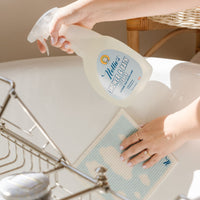 Cleaning tub with Shower & Bath Cleaner and with a Swedish Dishcloth